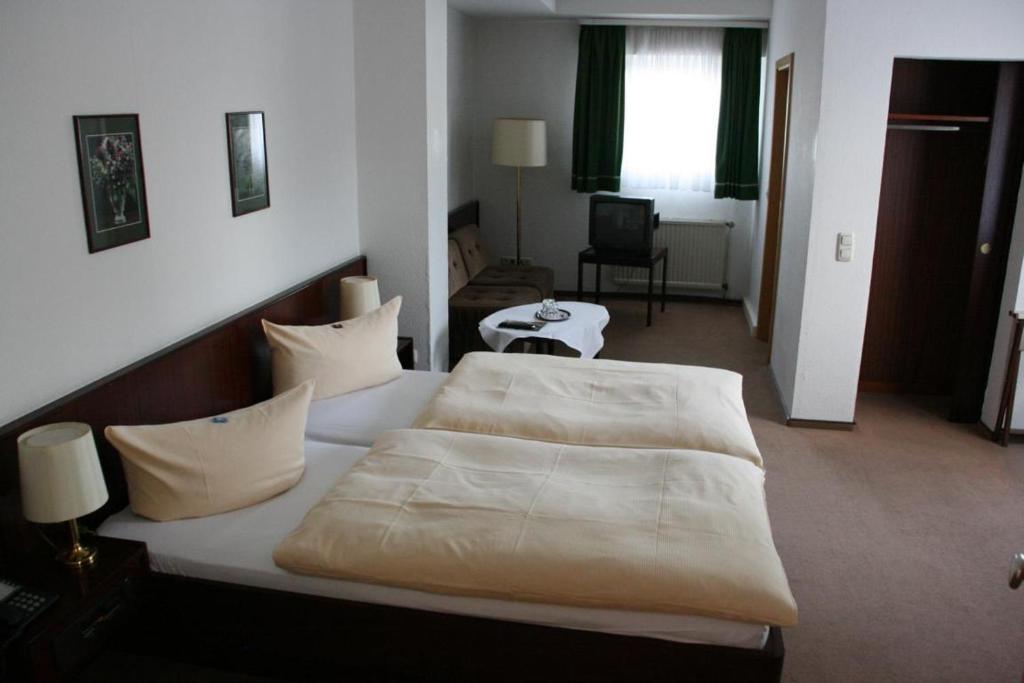 Hotel Diening Essen Værelse billede